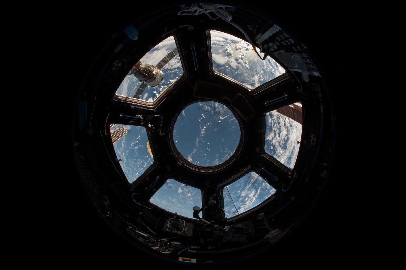 nature NASA Earth space shape indoors geometric 2k 4k 5k