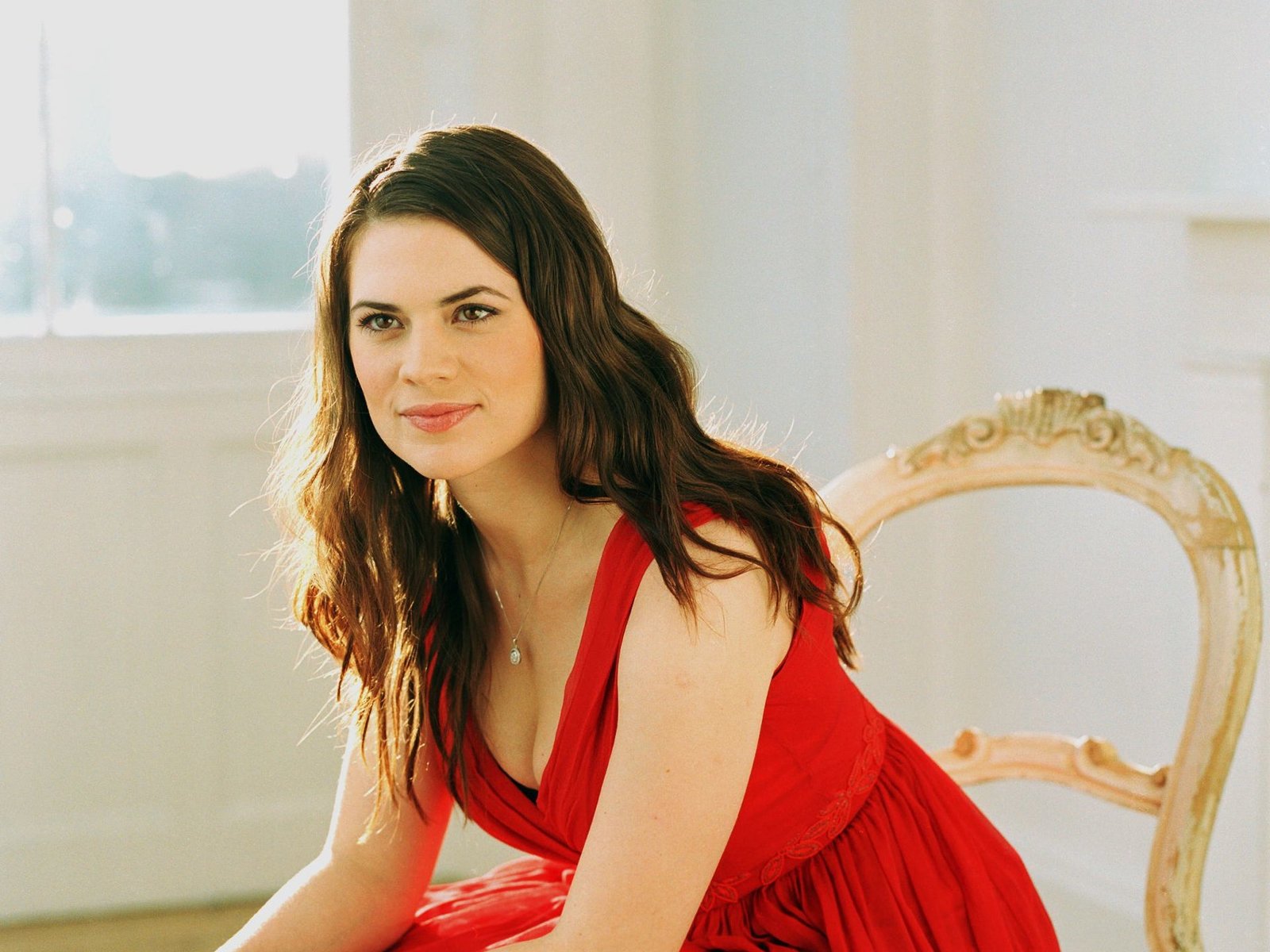 Beautiful hayley atwell actress hollywood celebrity