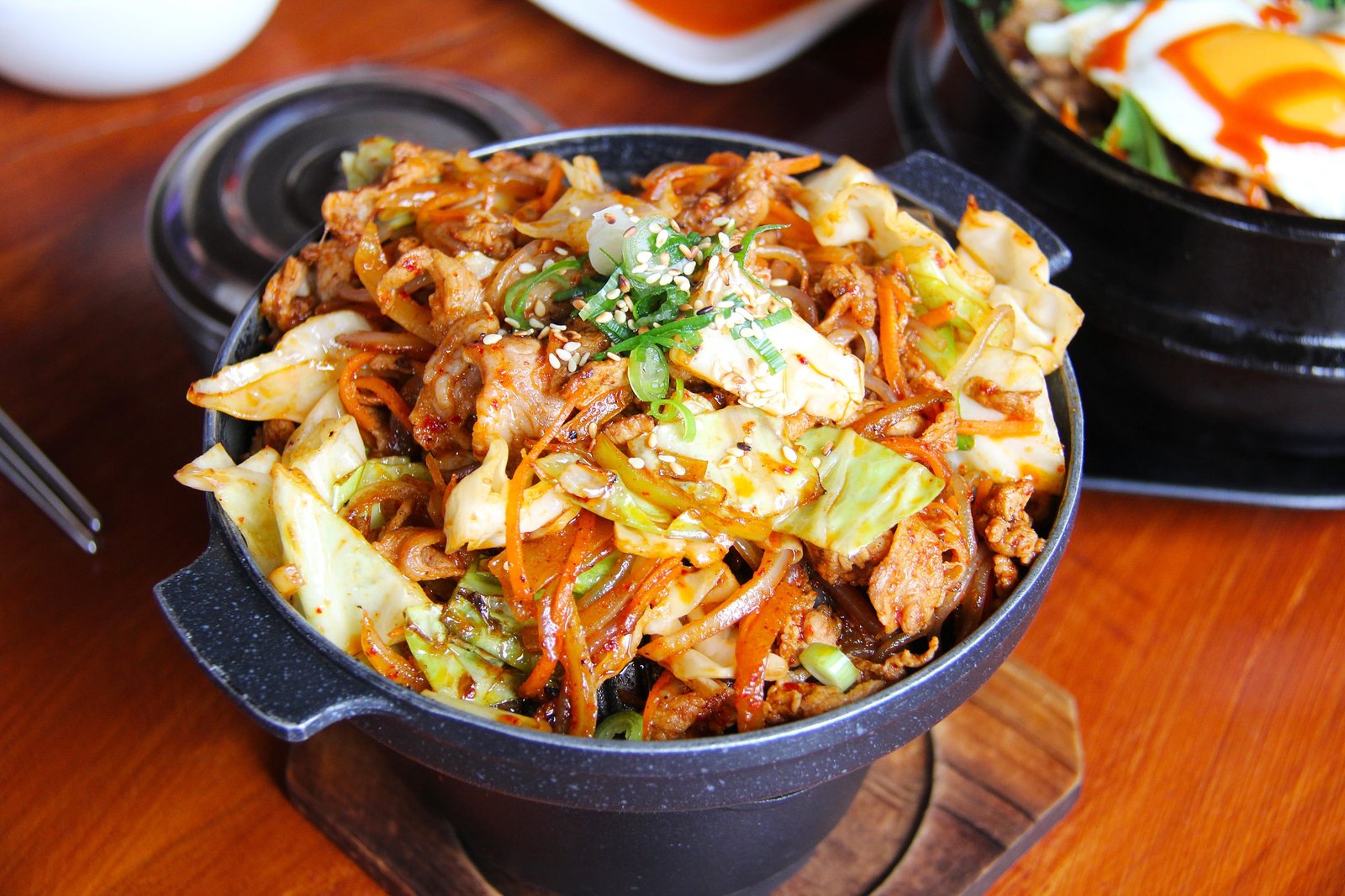 vegetables salad on black cooking pan pork meat fried korean food 2k