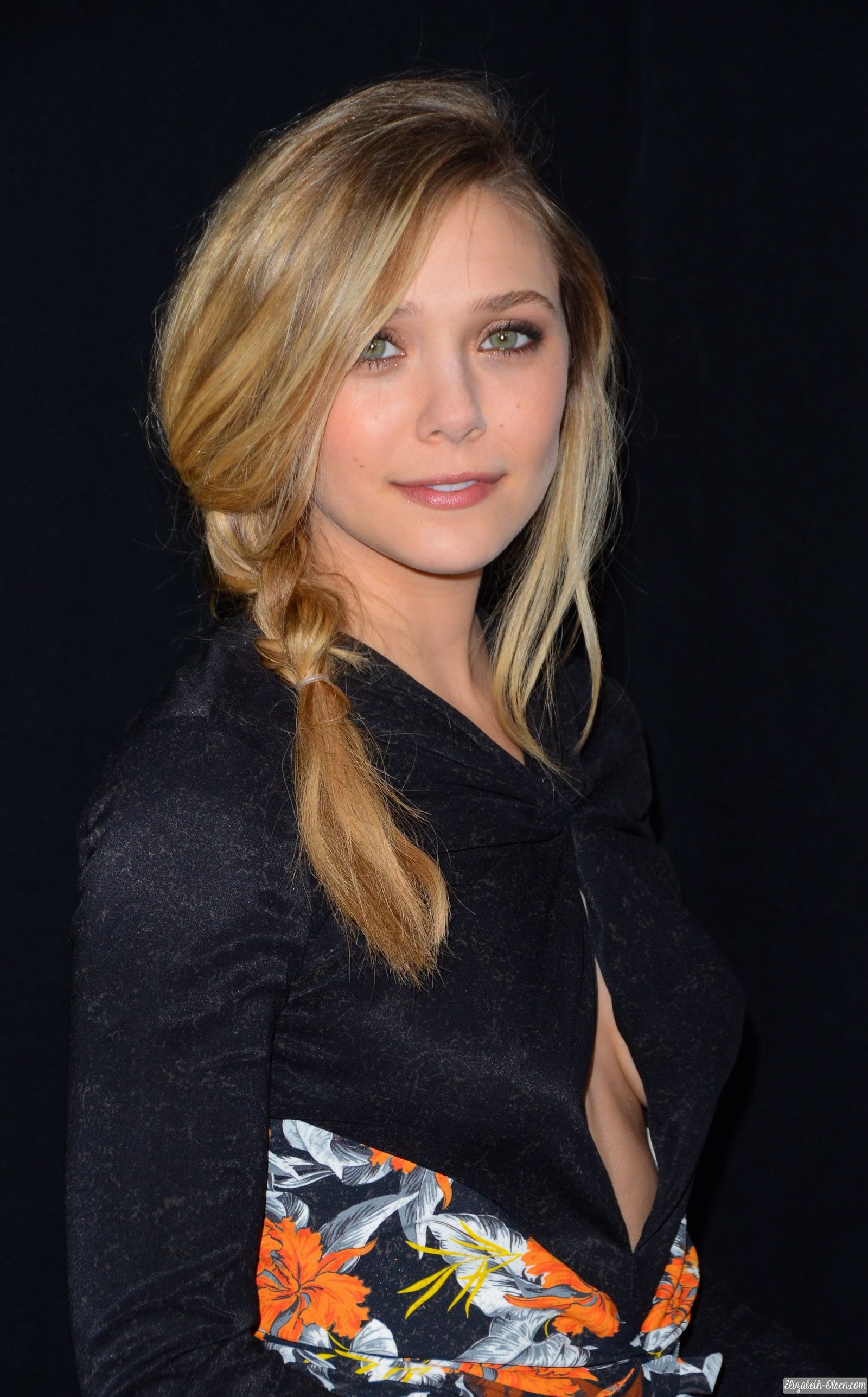 Beautiful celebrity actress hollywood elizabeth olsen