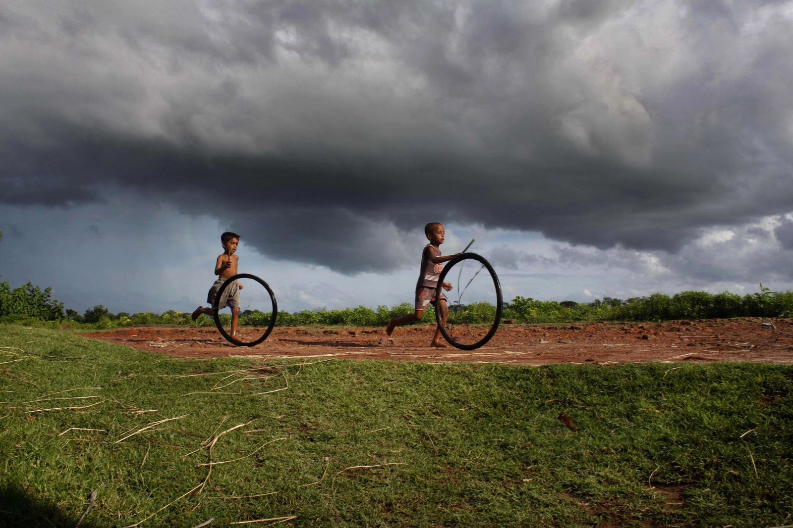 bangladesh boy sport canal fisherman flower nature paddy rice 2k 4k