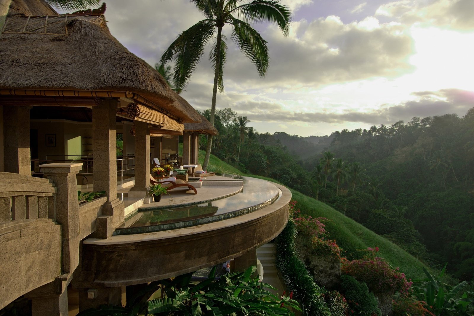 green palm tree house paradise beautiful trees balcony 2k
