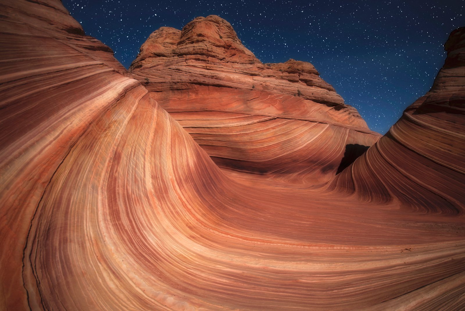 brown mountain with blue sky verse Wave desert arizona sandstone 2k 4k