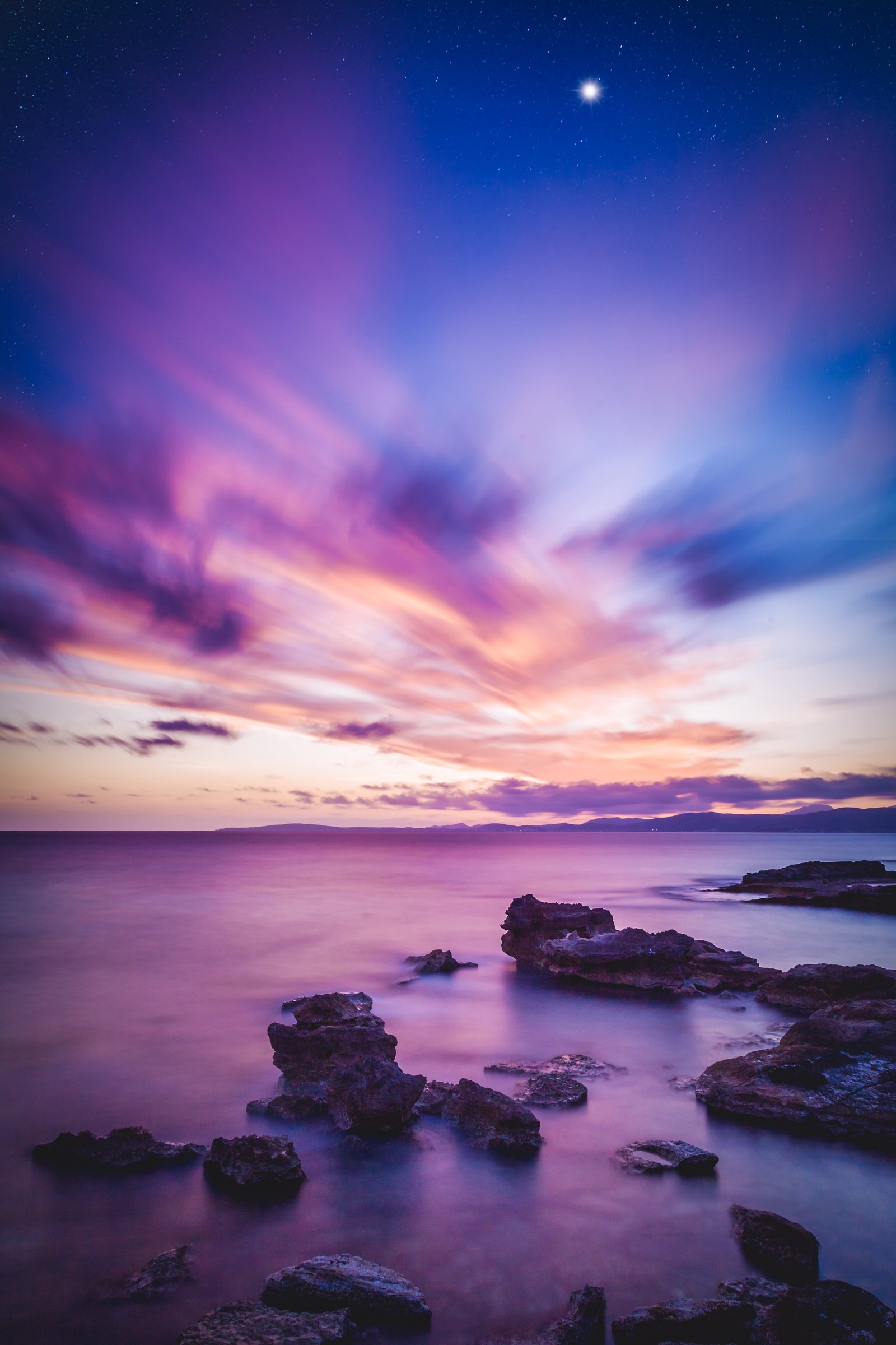 panoramic photo of sea during golden hour Nunca te paz Sunset 2k 4k