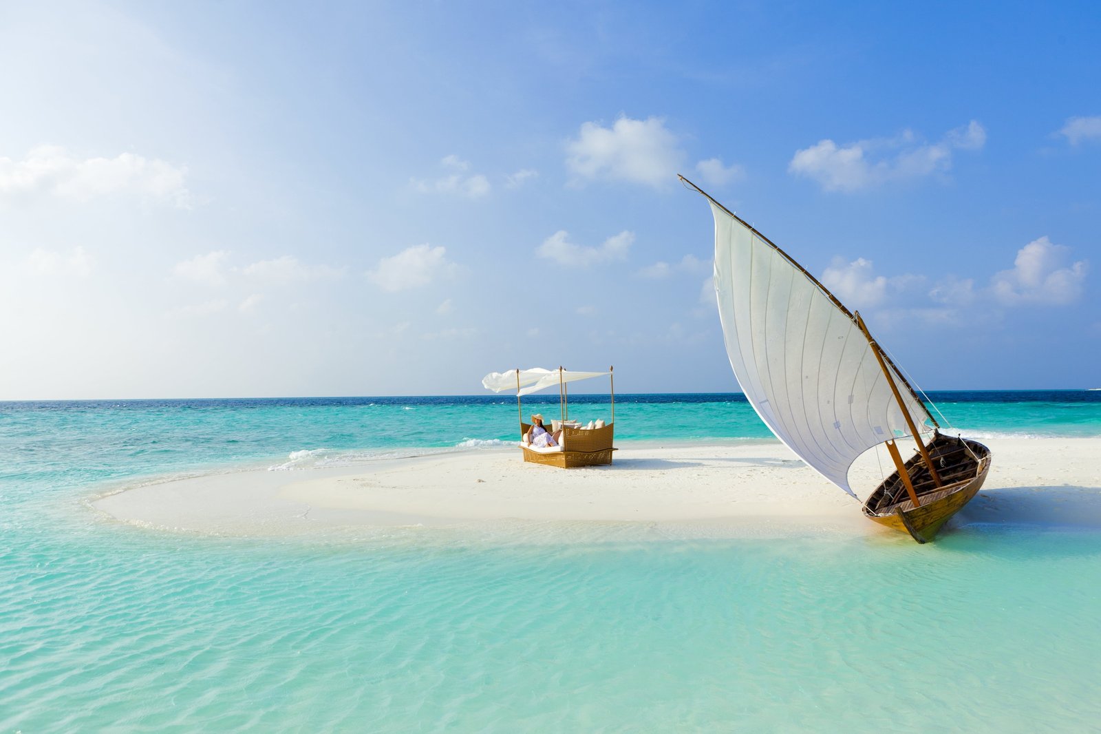 brown and white sailboat maldives beach tropical sea sand 2k 4k 5k