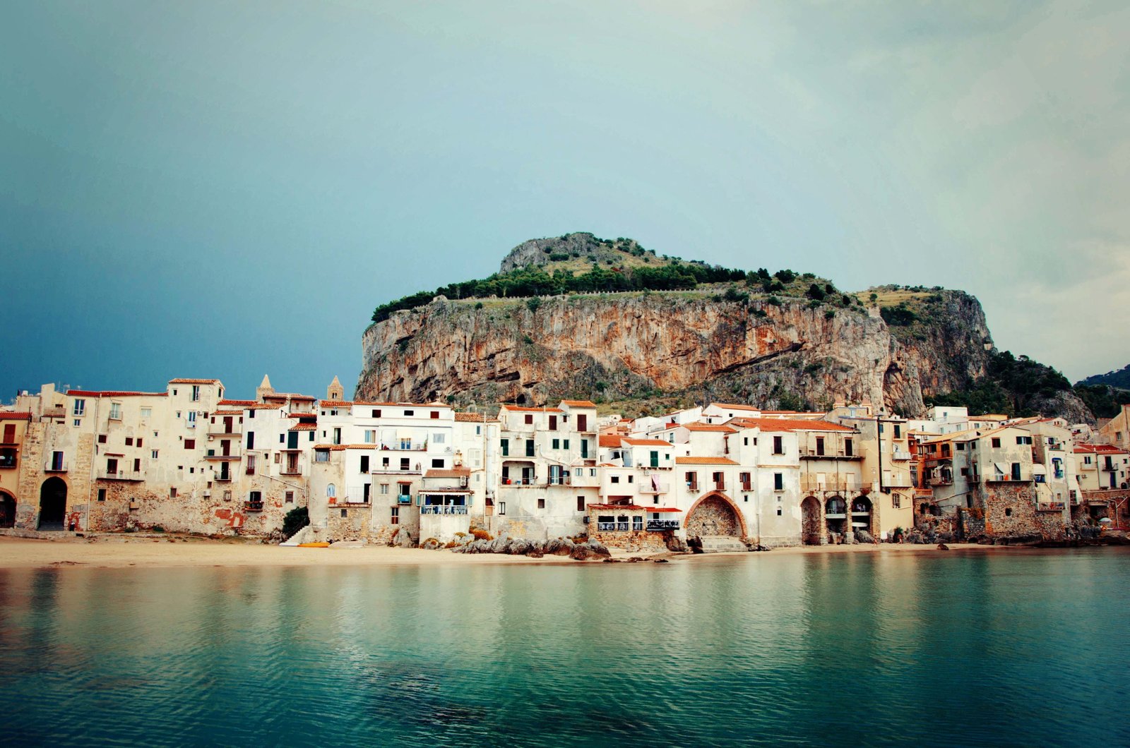cefal sicily italy architecture beach city coast vacations 2k 4k 5k