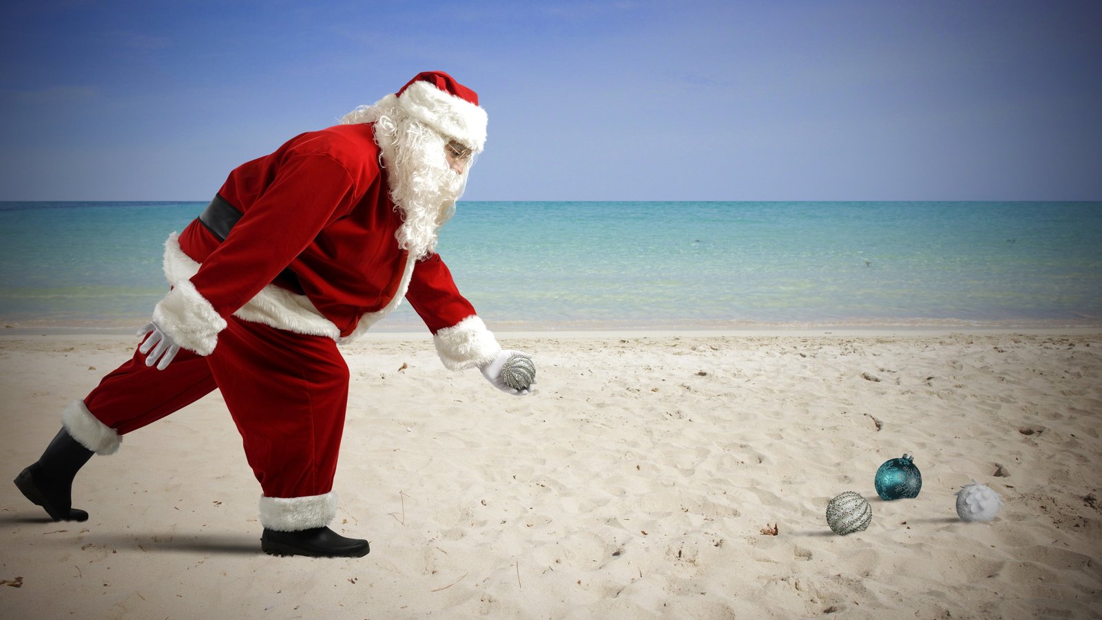 christmas xmas santa claus sea australia beach ball 2k 4k 5k