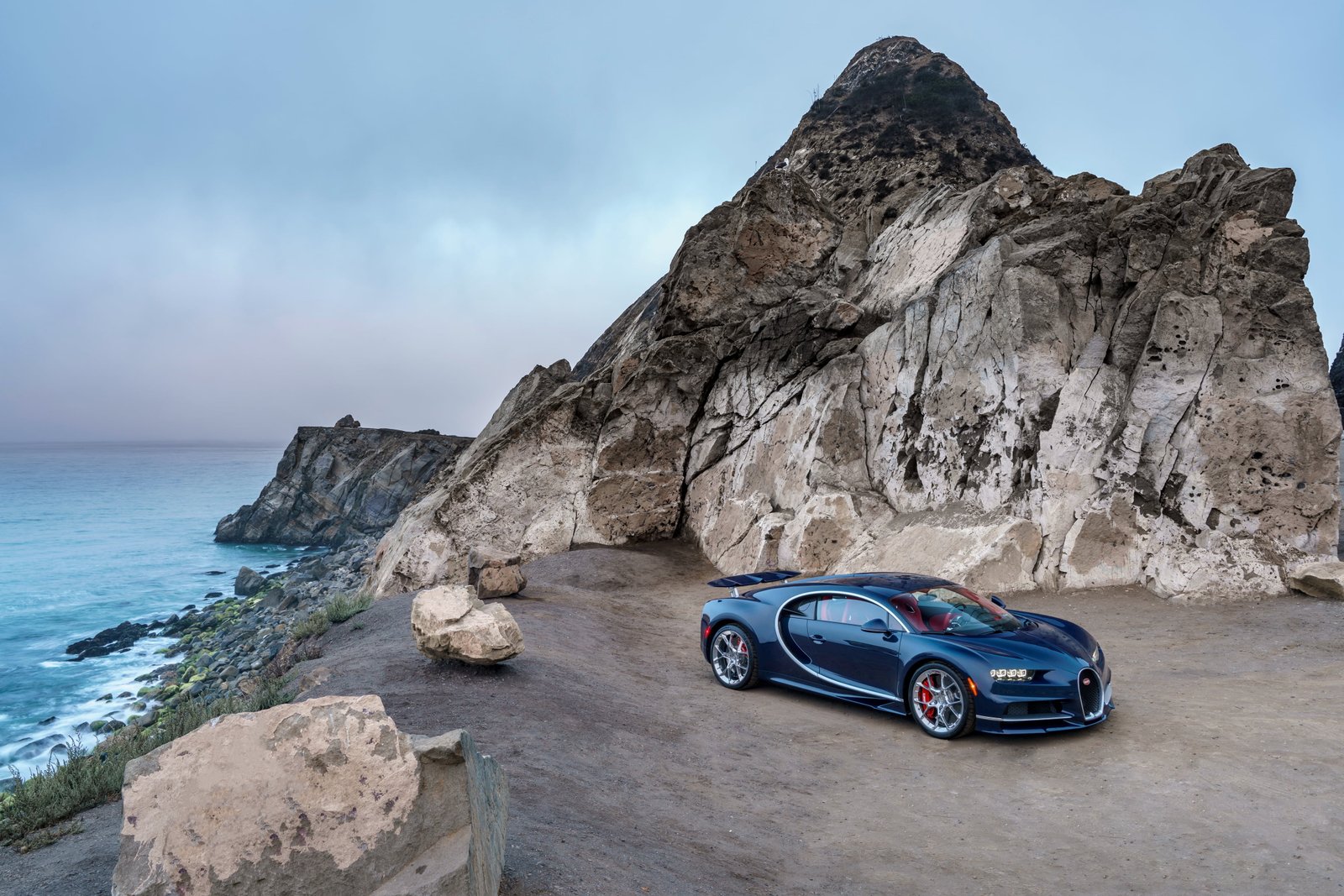 black Bugatti Chiron sports coupe blue side view car sea 2k 4k