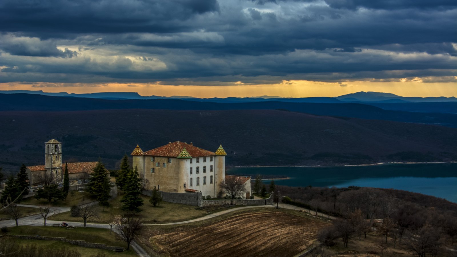 Chateau Aiguines wallpaper France mountains sunset 2k 4k 5k