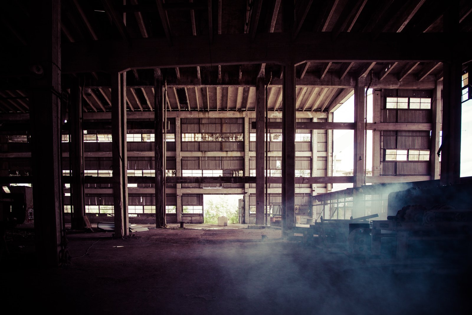 gray concrete structue old factory dusty large space emptiness 2k 4k 5k