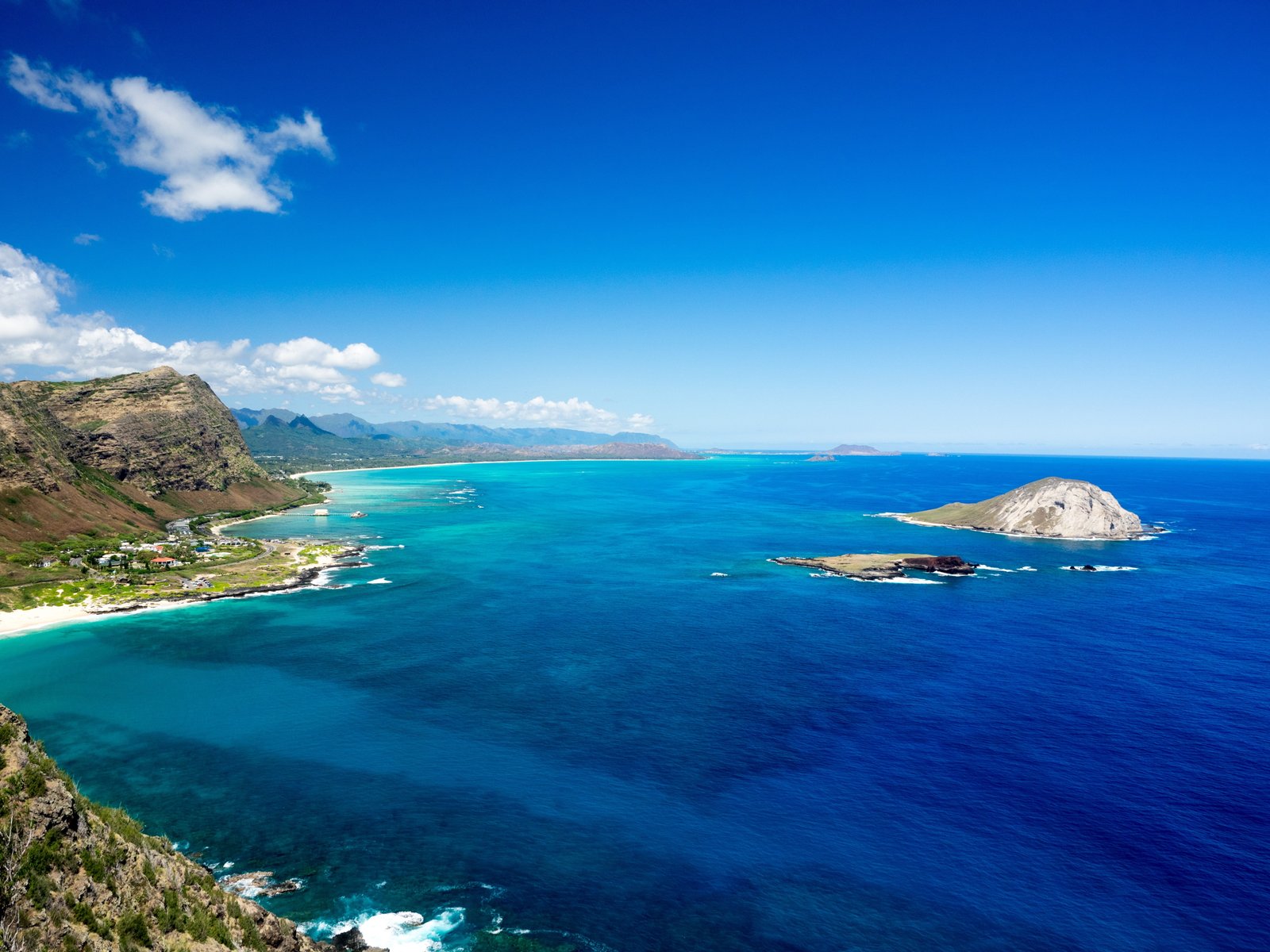 Hawaii oahu shore beach horizon water sea blue sky 2k 4k 5k