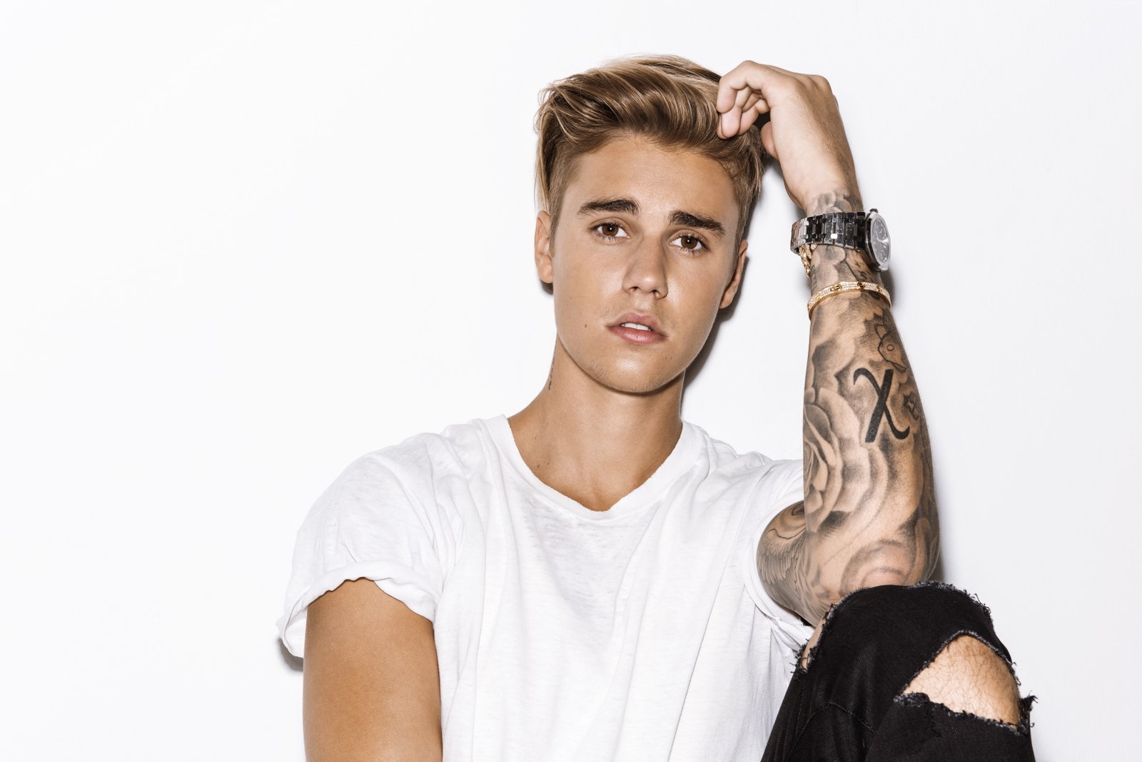 Justin Bieber photo white background portrait studio shot 2k 4k 5k
