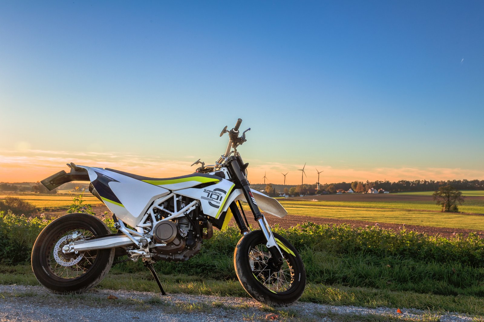 motorcycle hdr autumn high quality husqvarna nature 2k 4k 5k