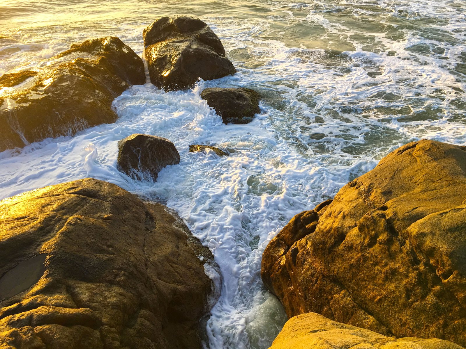 Sri Lanka nature beach waves sea rock photography water 2k 4k