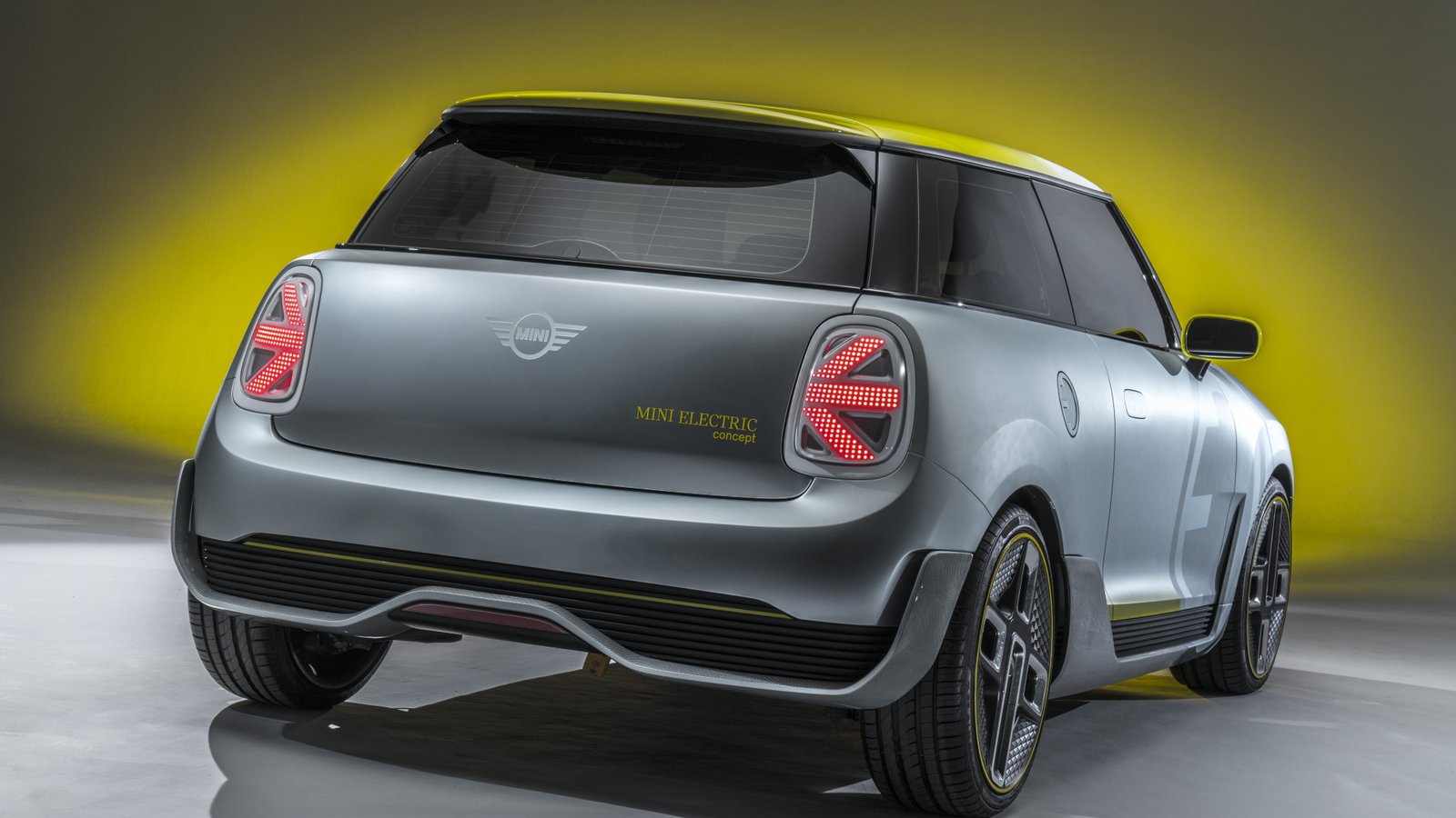 gray Bentley vehicle Mini Electric electric car 2k 4k 5k 8k