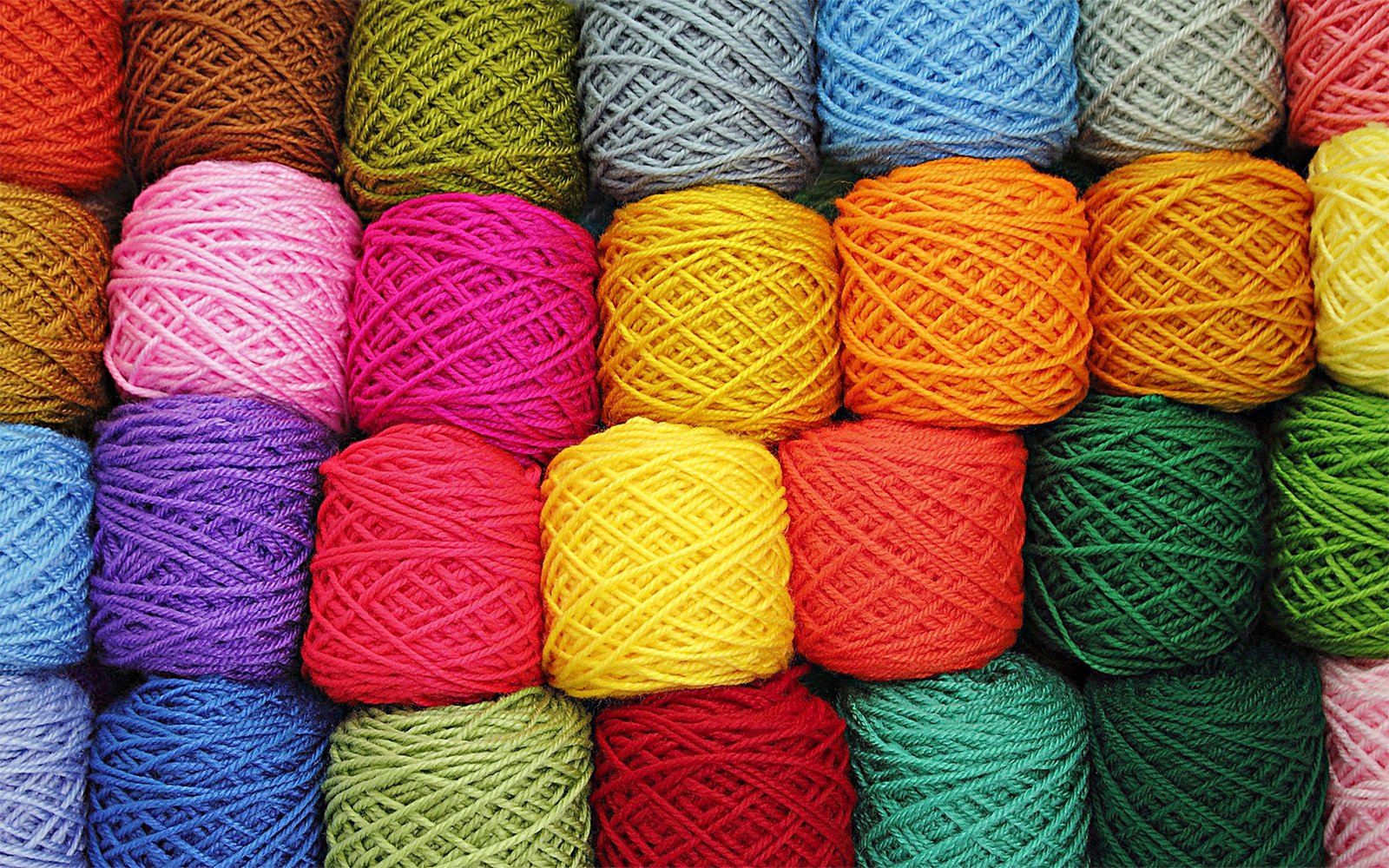 assorted color threads background texture colorful balls 2k