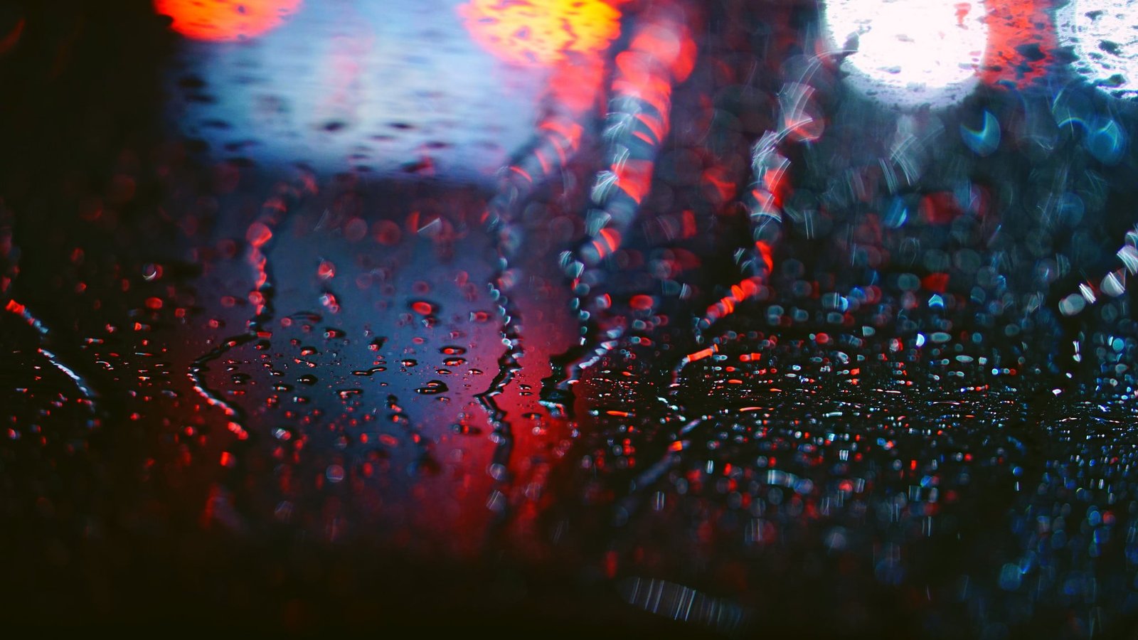 water dews macro drops rain bokeh depth of field red 2k