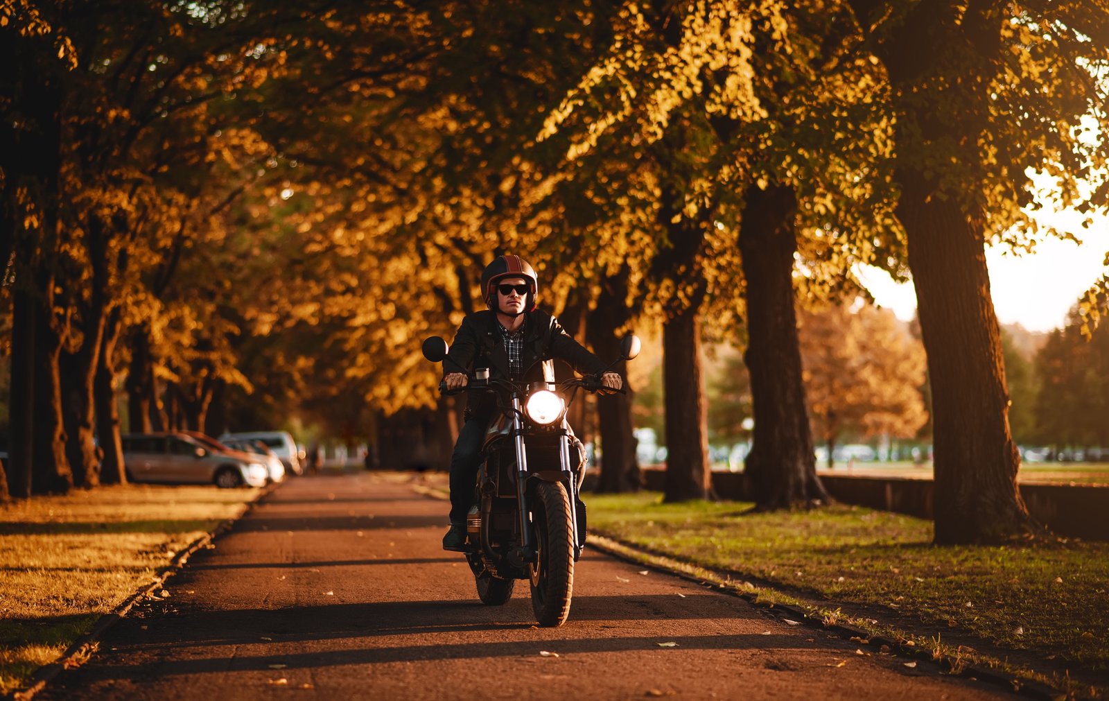 black cruiser motorcycle movement blur biker custom bokeh 2k 4k 5k