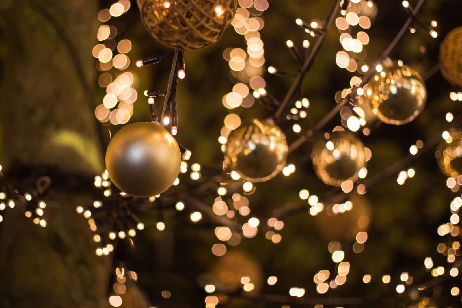 christmas lights chain of holiday yellow 2k 4k 5k