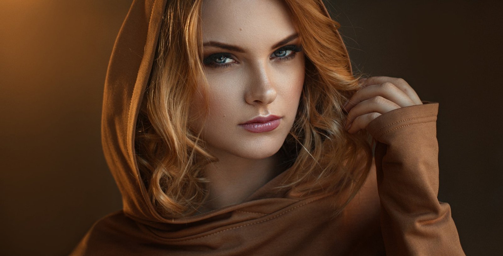 girl photo photographer blue eyes model bokeh lips face 2k