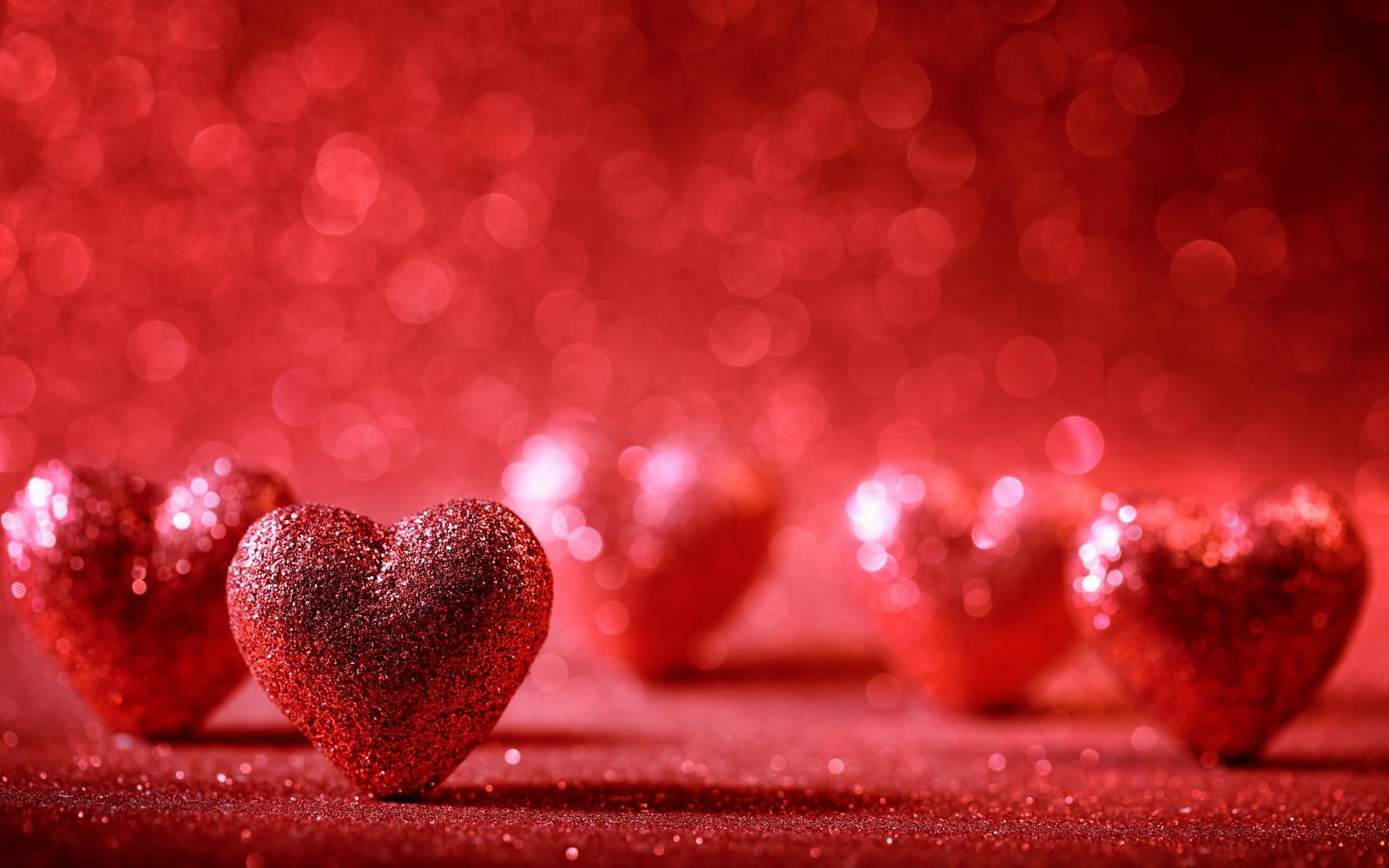 Valentines Day Love Hearts heart shaped red and pink wallpaper 2k