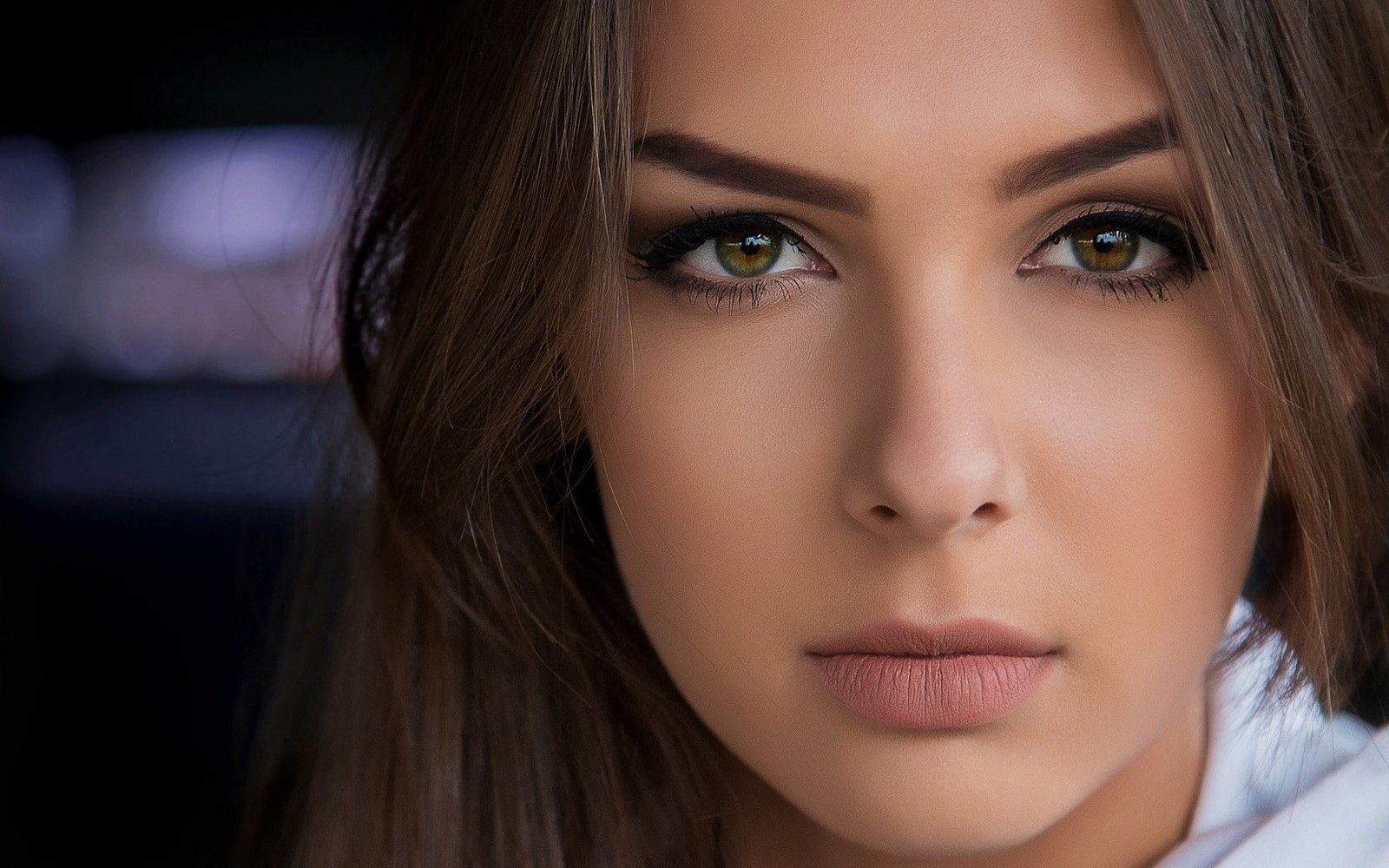 Women Face Model Long Hair Bokeh 2k