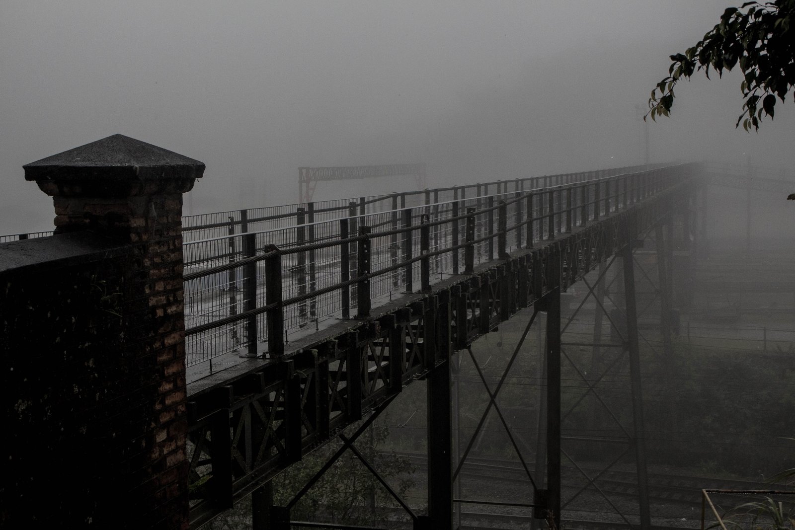 brazil paranapiacaba fog english architecture brittish 2k 4k 5k