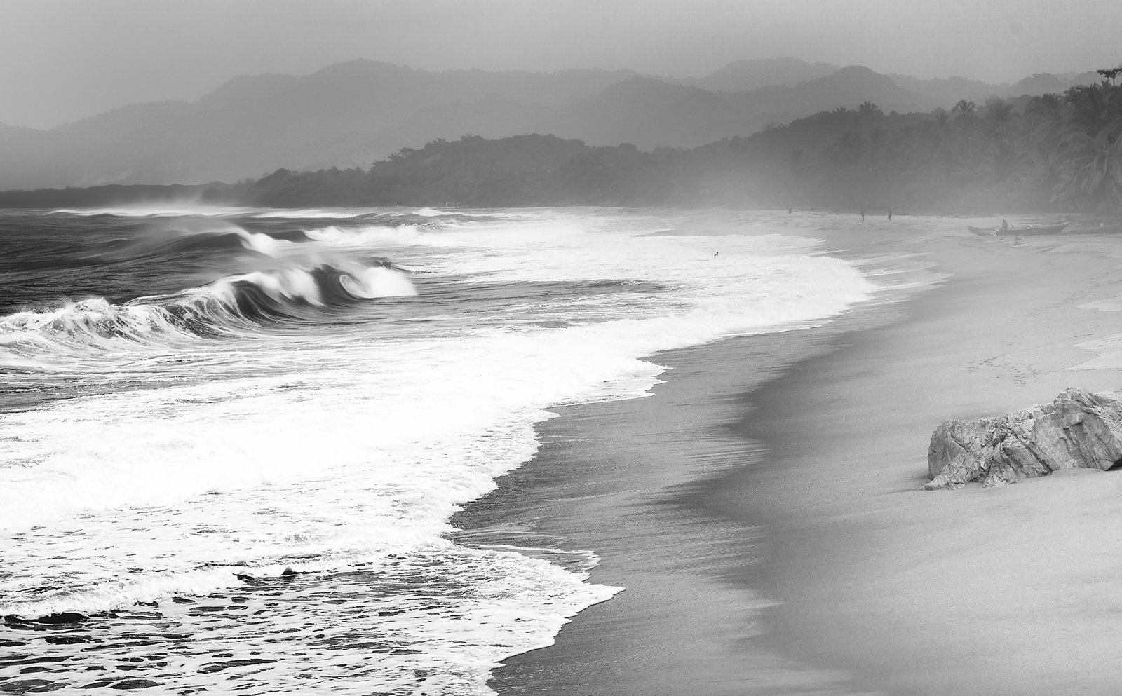 grayscale photo of beach Mystic bandw mist Santa marta parque 2k 4k 5k