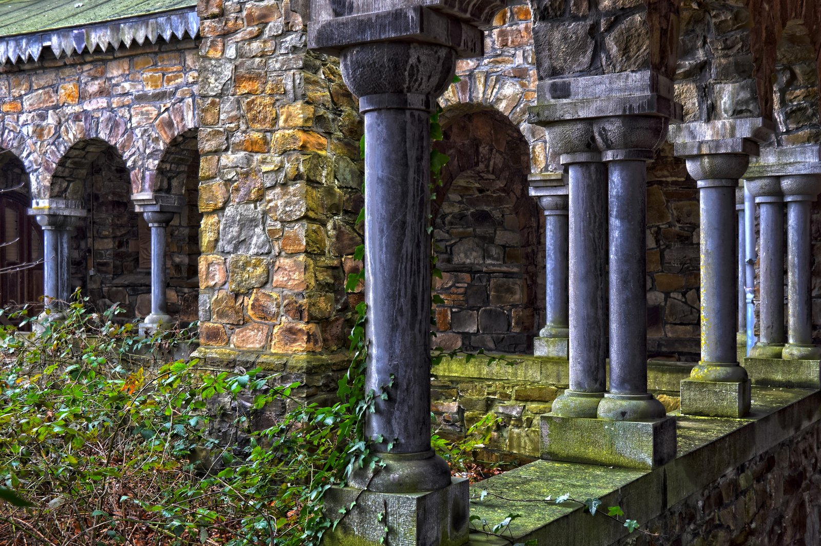 lost places church abandoned architecture lapsed decay 2k 4k 5k