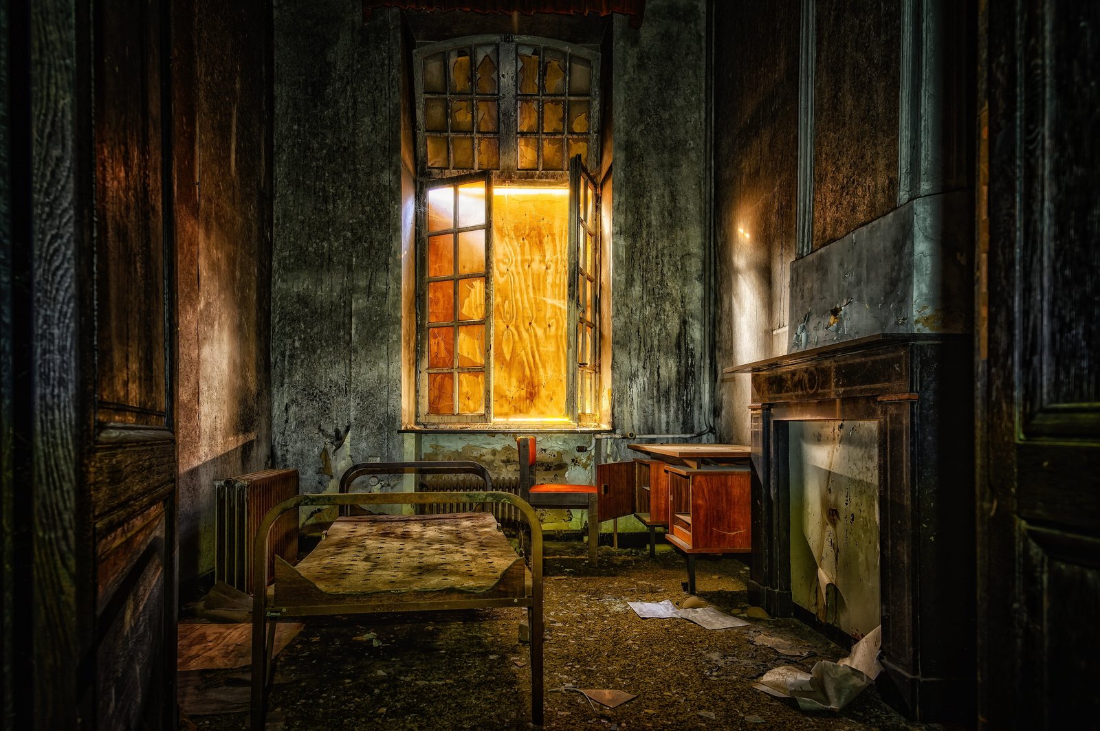 lost places past pforphoto gloomy dilapidated shabby room 2k 4k 5k