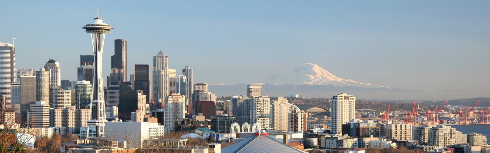 photograph of city Seattle multiple display dual monitors widescreen dualmonitor dualscreen 2k 4k