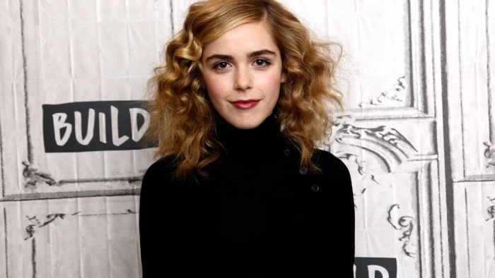 curly hair kiernan shipka actress hollywood