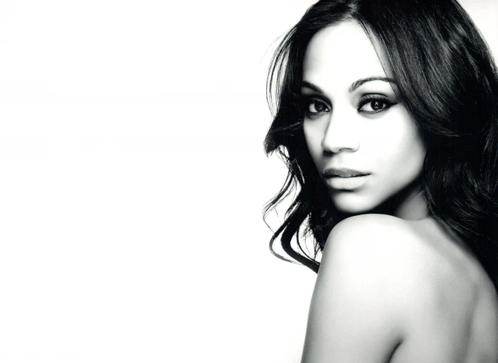 zoe saldana black and white photograph actress hollywood 2k