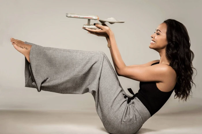 zoe saldana starship enterprise scale model actress hollywood