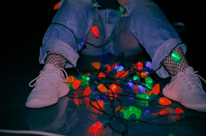 illinois feet aesthetic christmas shoes legs lights dark 2k