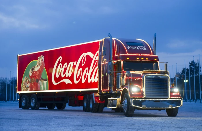 red Coca Cola freight truck winter machine lights the evening 2k