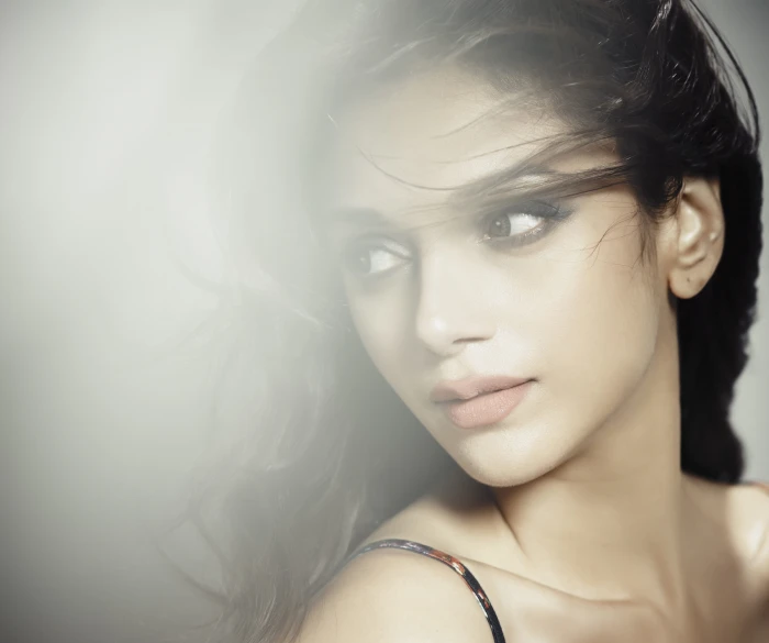 Bollywood Actress Aditi Rao Hydari Beautiful portrait 2k