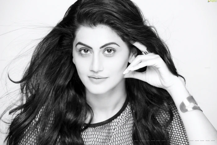 Bollywood Actress Model Taapsee Pannu 2k 4k 5k