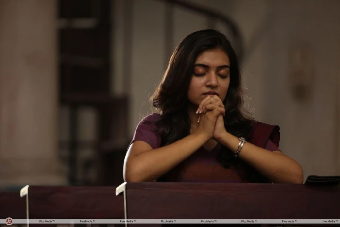 actress babe bollywood indian model nazriya 2k