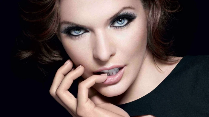 actress beautiful beauty brunette girl jovovich milla