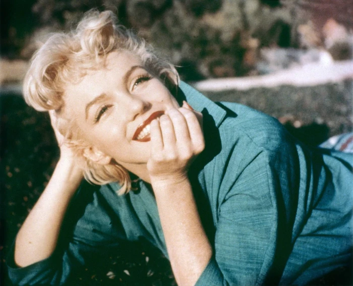 actress blonde marilyn monroe