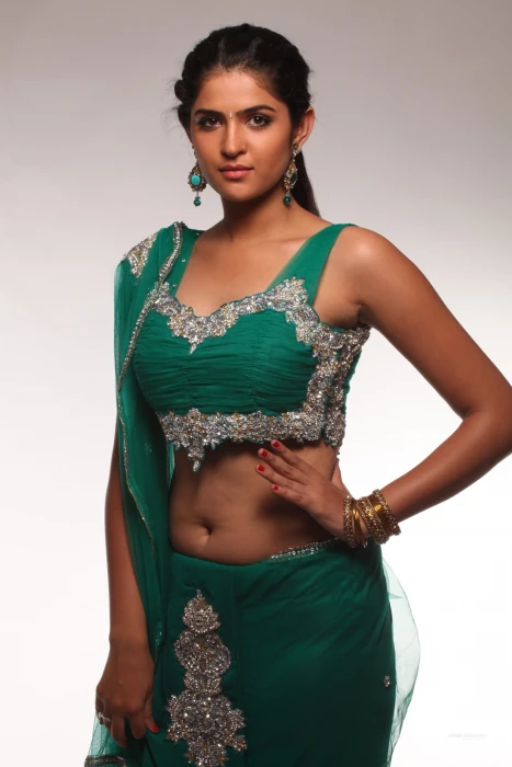 actress deeksha indian navel saree seth 26