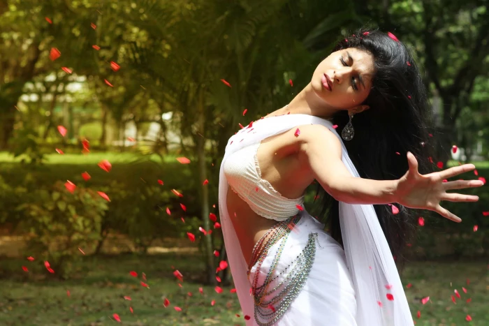 actress hot indian saree 2k