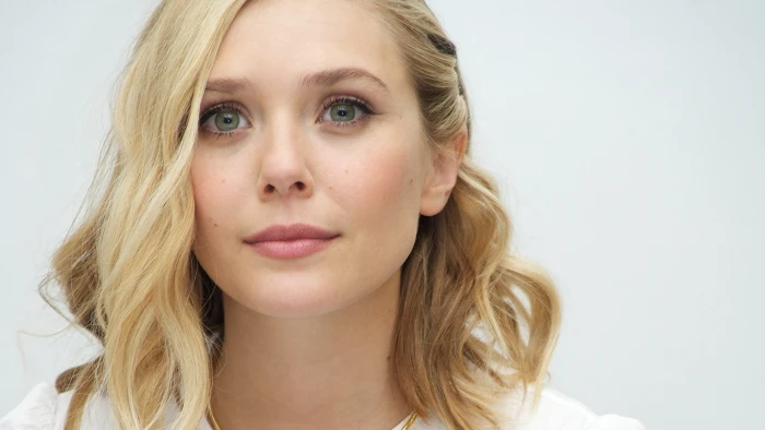 Actresses Elizabeth Olsen