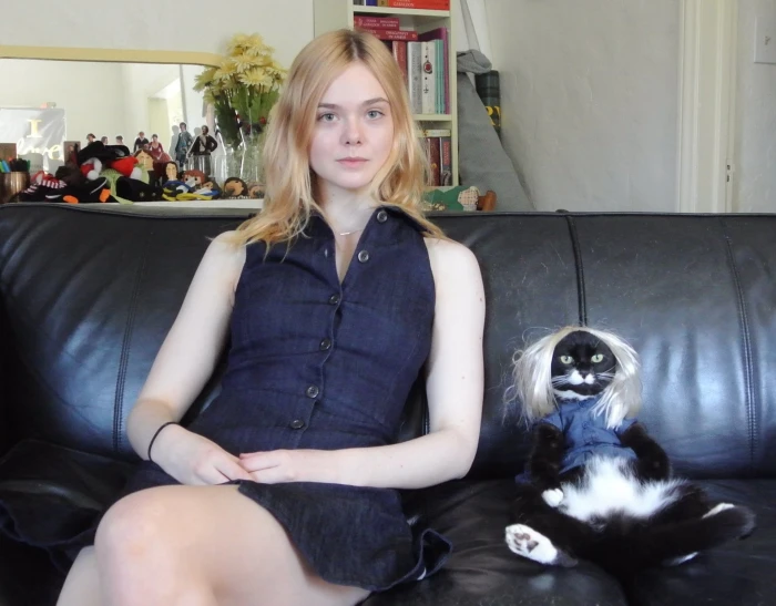 Actresses Elle Fanning