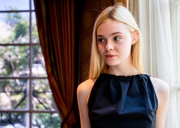 Actresses Elle Fanning