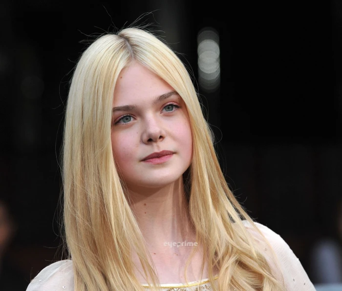 Actresses Elle Fanning