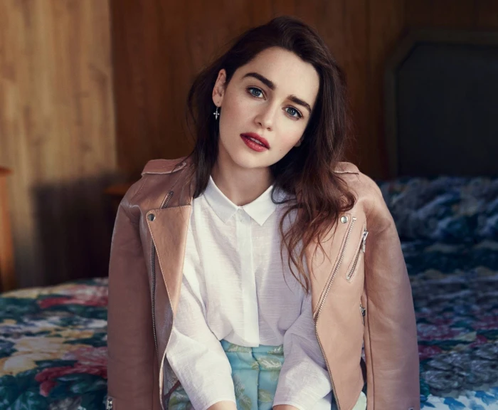 Actresses Emilia Clarke Brunette English Face Lipstick