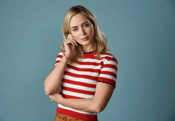 Actresses Emily Blunt Blonde Blue Eyes British 2k