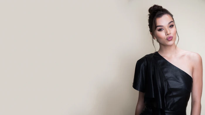 Actresses Hailee Steinfeld Black Dress Brown Eyes Brunette